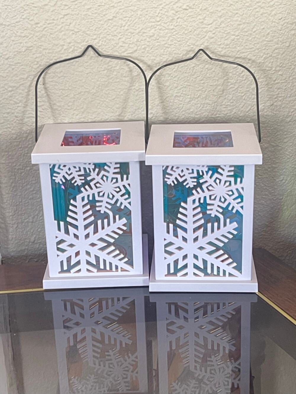 Set Of 2 Prelit Lauters White Snowflakes Handles